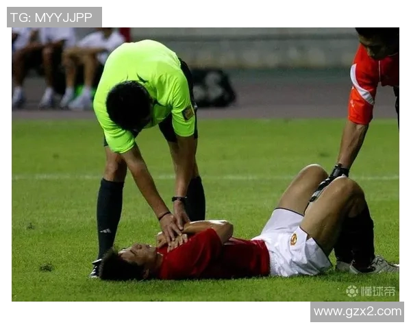 足球明星与毛巾的趣味瞬间揭示他们生活中的另一面 足球明星与毛巾的趣味瞬间揭示他们生活中的另一面